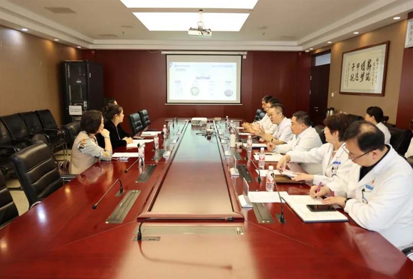 中国人寿保险（集团）公司领导一行到访航天中心医院