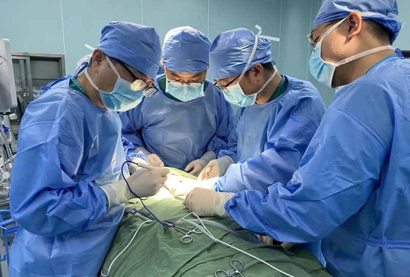 航天中心医院普外科在苏家坨院区成功实施高难度双侧甲状腺全部切除术