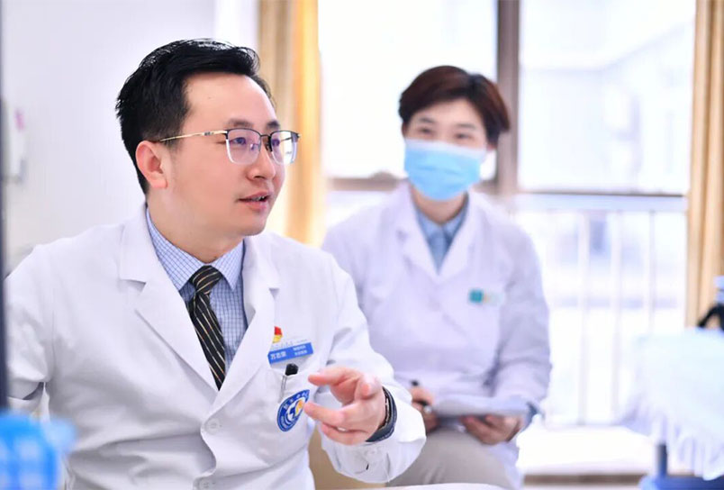 最美医科人 | 万志荣：坚持与专注，铸就帕金森病友心中的医者典范